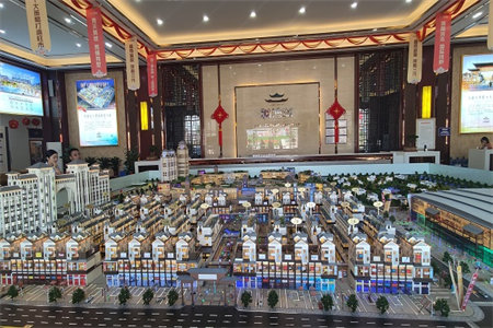 兰凤家园繁荣路学校学区房，138m2带车库35平99万出售